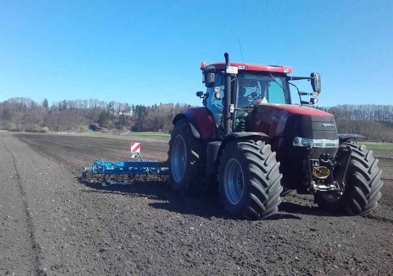 Landwirtschaft Jungbauernhof und Hartenhof